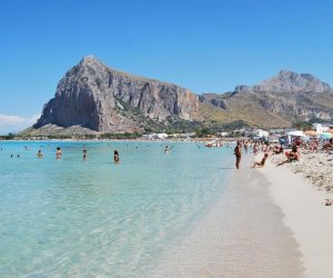 https://www.tp24.it/immagini_articoli/04-01-2024/1704379874-0-turismo-in-sicilia-per-schifani-bisogna-puntare-alla-destagionlizzazione.jpg