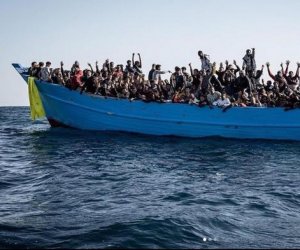 https://www.tp24.it/immagini_articoli/11-04-2022/1649653645-0-migranti-in-800-arrivati-in-due-giorni-in-sicilia.jpg