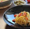 https://www.tp24.it/immagini_articoli/11-10-2023/1697046999-0-le-ricette-veloci-spaghetti-pomodorini-e-olive.jpg