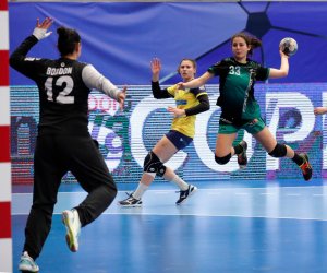 https://www.tp24.it/immagini_articoli/13-02-2021/1613230732-0-quarti-di-finale-coppa-italia-ac-life-style-handball-erice-nbsp-vs-nbsp-cassa-rurale-pontinia-32-a-25.jpg