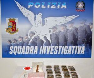 https://www.tp24.it/immagini_articoli/13-04-2021/1618320353-0-operazione-antidroga-a-mazara-due-trovati-chili-di-hashish-e-cocaina-arrestato-un-giovane.jpg