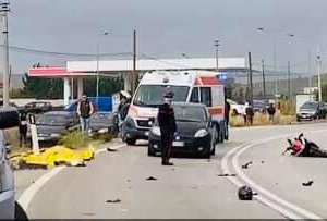 https://www.tp24.it/immagini_articoli/13-10-2021/1634143749-0-sicilia-due-ragazzin-di-17-anni-muoiono-in-un-incidente-stradale-nbsp.jpg