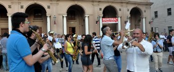 https://www.tp24.it/immagini_articoli/16-06-2014/1402932728-0-si-apre-con-un-flash-mob-la-settimana-di-siciliamo-a-marsala.jpg