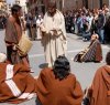 https://www.tp24.it/immagini_articoli/19-04-2019/1555658847-0-marsala-giovedi-santo-processione-ritornato-padre-nostro.jpg