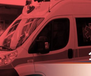 https://www.tp24.it/immagini_articoli/20-10-2021/1634734583-0-sicilia-ambulanza-blocca-il-traffico-durante-un-soccorso-e-un-automobilista-aggredisce-l-operatore.jpg