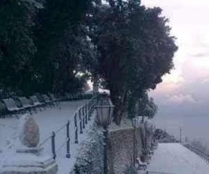 https://www.tp24.it/immagini_articoli/22-01-2023/1674389215-0-la-magia-della-neve-nbsp-ad-erice-nbsp-il-paesaggio-diventa-da-cartolina.jpg