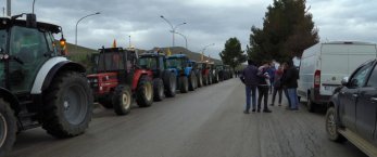 https://www.tp24.it/immagini_articoli/24-01-2024/1706105095-0-gli-agricoltori-che-protestano-mettono-sotto-pressione-la-politica-in-sicilia.jpg